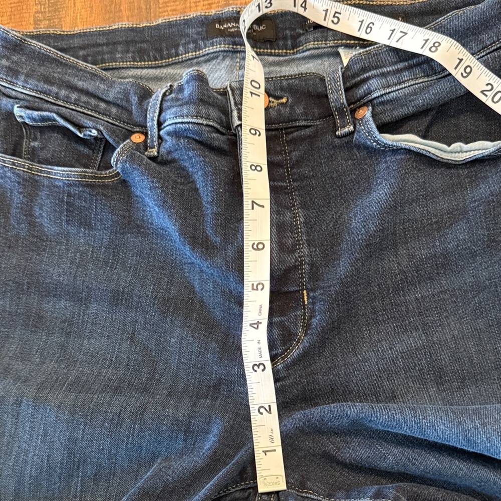 Banana Republic Mid-Rise Skinny - Picture 6 of 8
